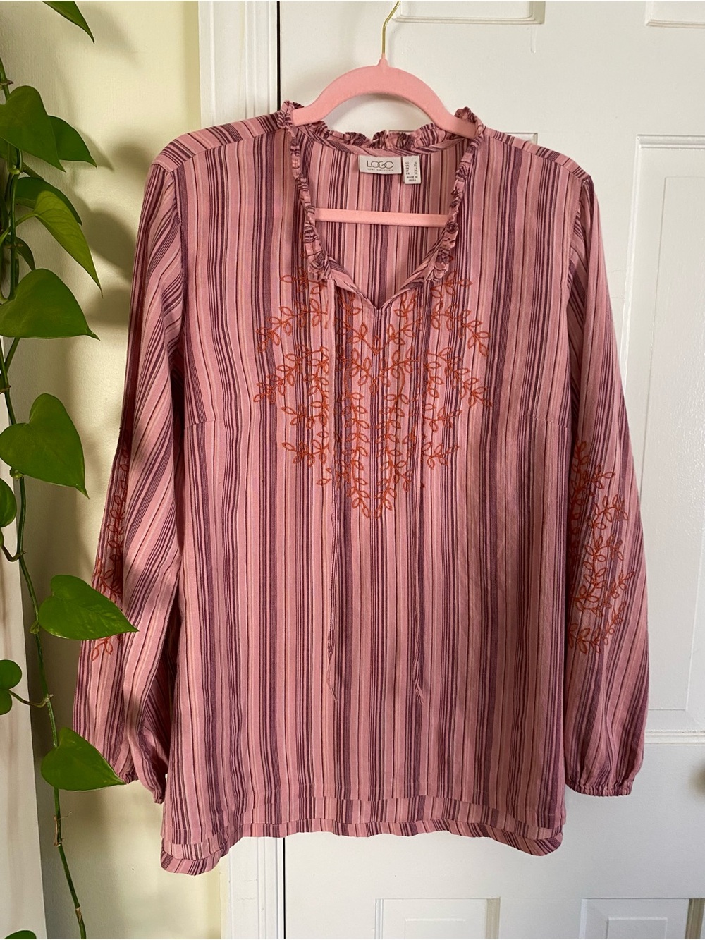 Logo by Lori Goldstein Qvc embroidered peasant top women’s size large boho rose